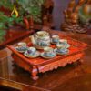 Bộ Ấm Trà Men Rạn Bọc Đồng Dáng Tròn Nắp Ngược Họa Tiết Sơn Thủy - BTMR-0262424 Bộ Ấm Trà Men Rạn Bọc Đồng Dáng Tròn Nắp Ngược Họa Tiết Sơn Thủy