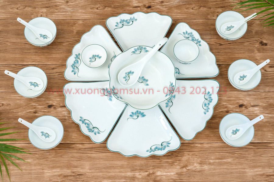 c-14-of-15-1.jpg Bộ Bát Đĩa Hoa Trời Vẽ Sen Xanh BBA-0552224
