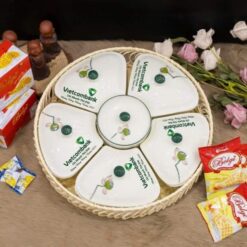 Khay Mứt Sứ Trắng Dạng Cánh Hoa - KMS-2952424 khay mứt in logo