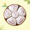 Khay Mứt Tết Sứ Trắng 5 Cánh Vẽ Đào - KMS-4052524 Khay mứt Tết sứ trắng 5 cánh vẽ đào