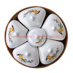 Khay Mứt Tết Sứ Trắng 5 Cánh Vẽ Mai Vàng - KMS-4352524 Khay Mứt Tết Sứ Trắng 5 Cánh Vẽ Mai Vàng – KMS-4352524