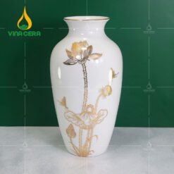Bình Hoa Vẽ Sen Vàng Ford Bến Thành - SVN BH 0162724 Bình Hoa Vẽ Sen Vàng Ford Bến Thành