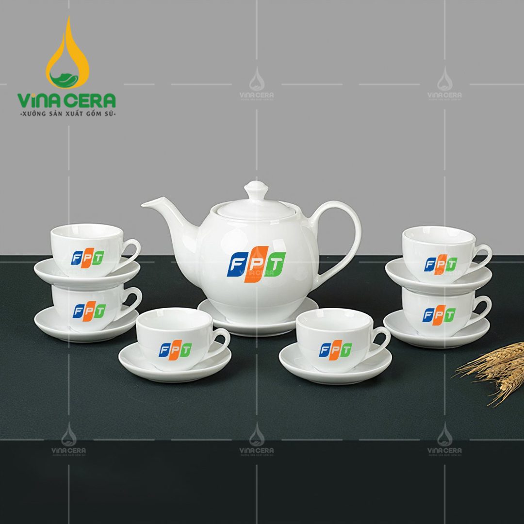 Ấm trà sứ trắng có in logo
