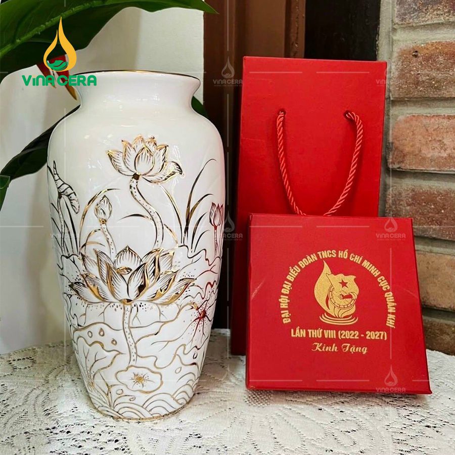 Xưởng gốm Bát Tràng Vinacera - Tinh hoa gốm sứ Việt Những Mẫu Hộp Quà Tặng Thông Dụng Nhất Hiện Nay