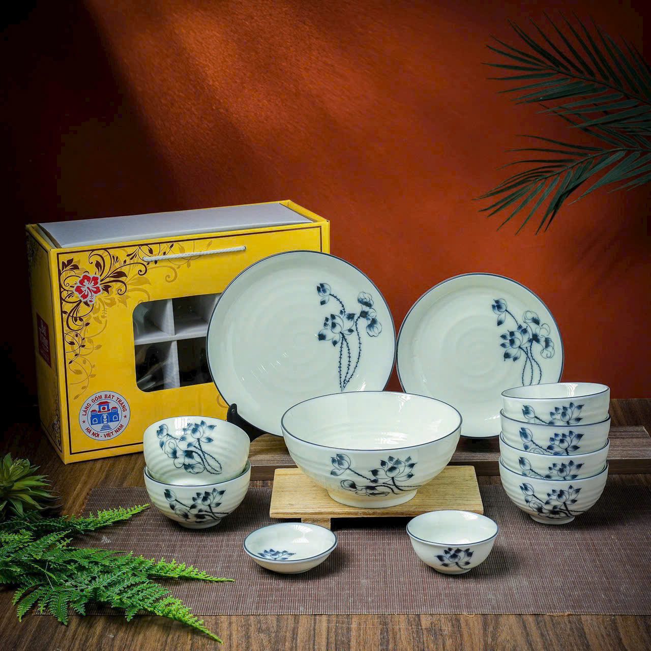 Bộ bát đĩa bàn ăn sứ Bát Tràng (5) Bộ bát đĩa bàn ăn sứ Bát Tràng (1)