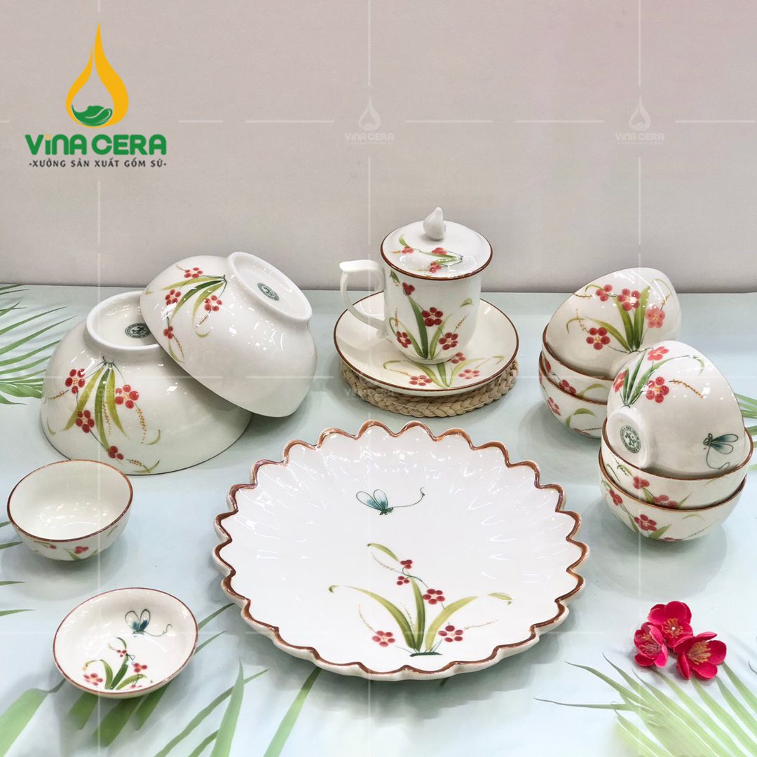 bo-ban-an-bat-trang-cao-cap-ve-dao-chuon (10) Bộ bàn ăn Bát Tràng cao cấp vẽ đào chuồn