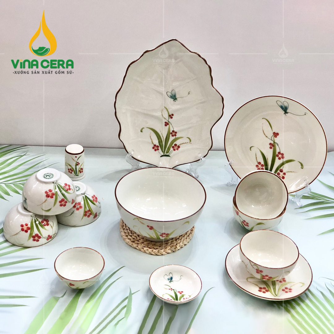 bo-ban-an-bat-trang-cao-cap-ve-dao-chuon (5) Bộ bàn ăn Bát Tràng cao cấp vẽ đào chuồn