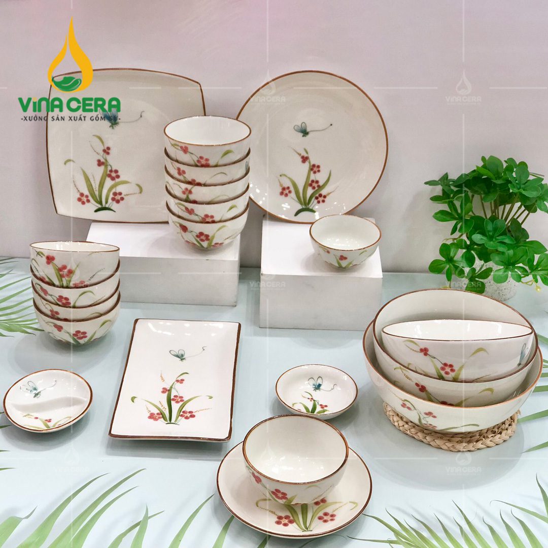 bo-ban-an-bat-trang-cao-cap-ve-dao-chuon (8) Bộ bàn ăn Bát Tràng cao cấp vẽ đào chuồn