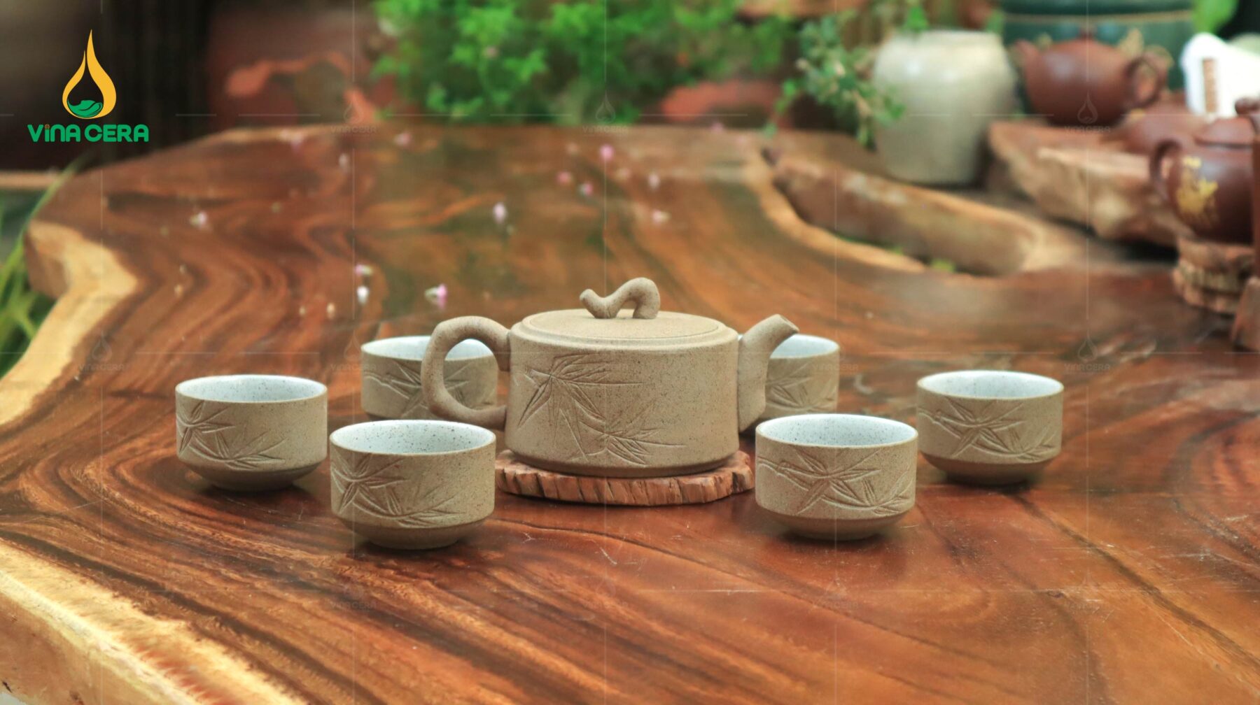 Bộ Ấm trà Hồng Sa Bát Tràng sở hữu vẻ đẹp tinh tế Ấm trà Hồng Sa Bát Tràng