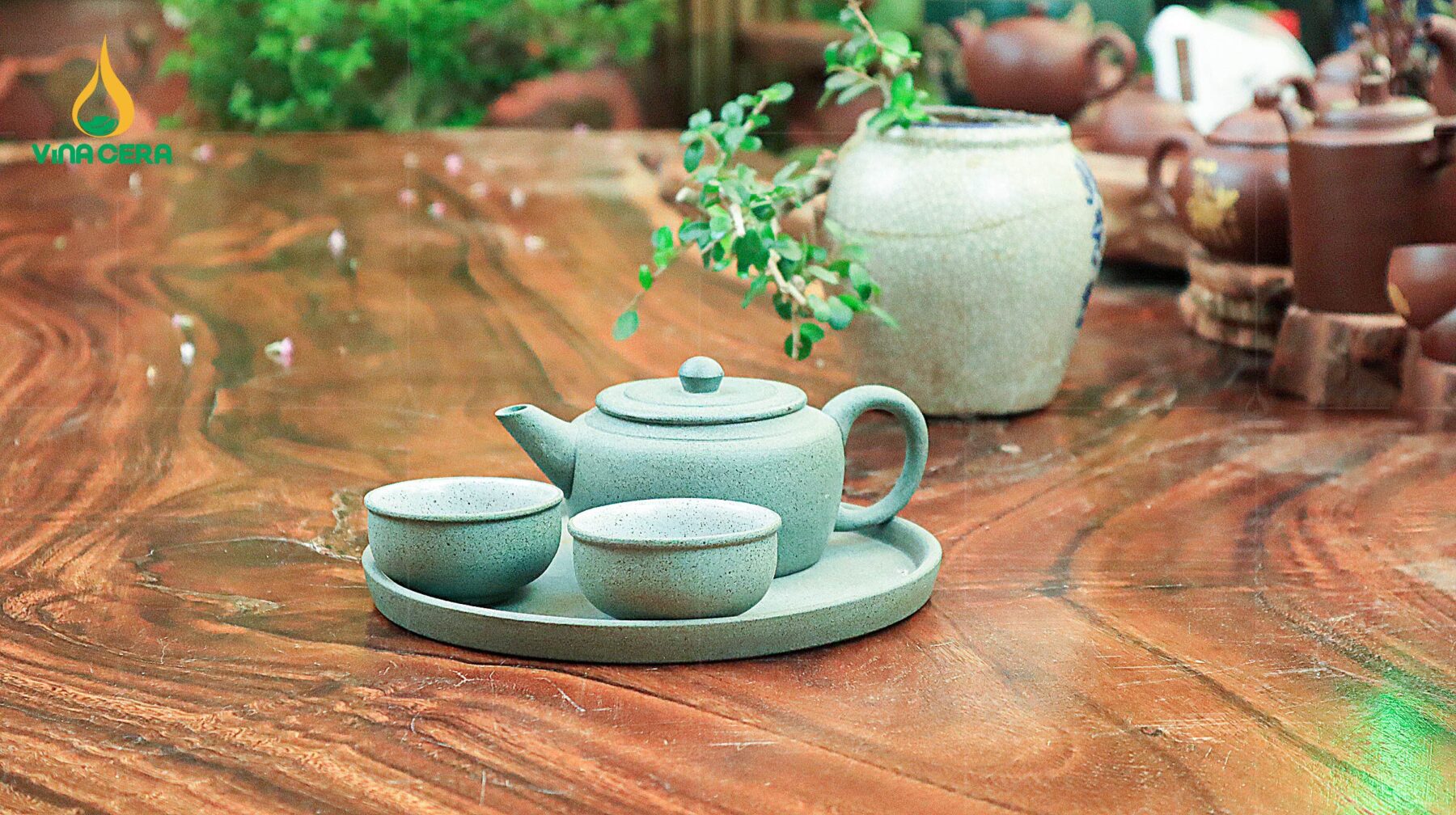 Bộ Ấm trà Hồng Sa Bát Tràng sở hữu vẻ đẹp tinh tế Ấm trà Hồng Sa Bát Tràng