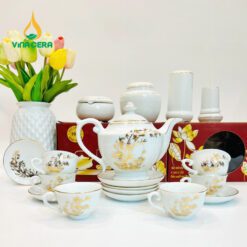 Bộ Ấm Trà Vẽ Vàng Dáng Thần Đèn VN AC 41 Bộ Ấm Trà Vẽ Vàng Dáng Thần Đèn VN AC 41