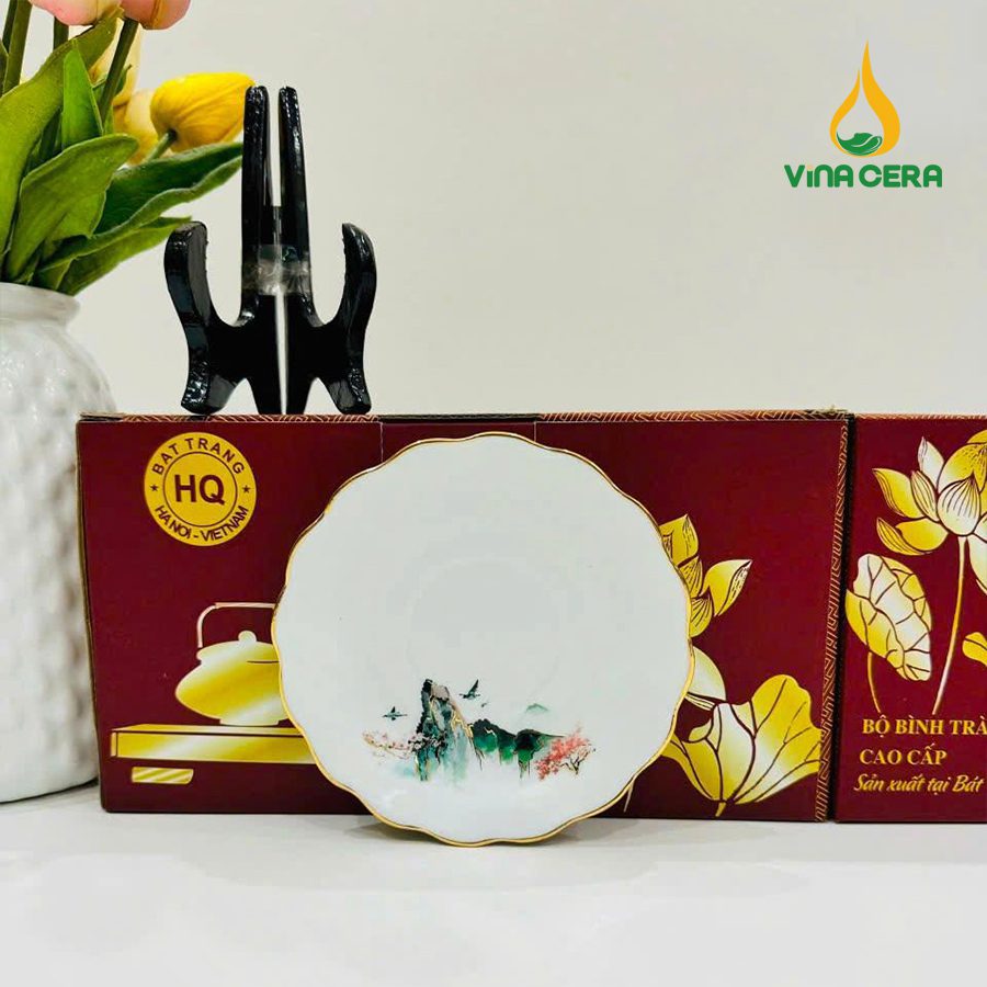 Bộ ấm Trà Bát Tràng Kẻ Vàng Hoa Văn Sơn Thủy (10) Bộ ấm Trà Bát Tràng Kẻ Vàng Hoa Văn Sơn Thủy VN AC 55