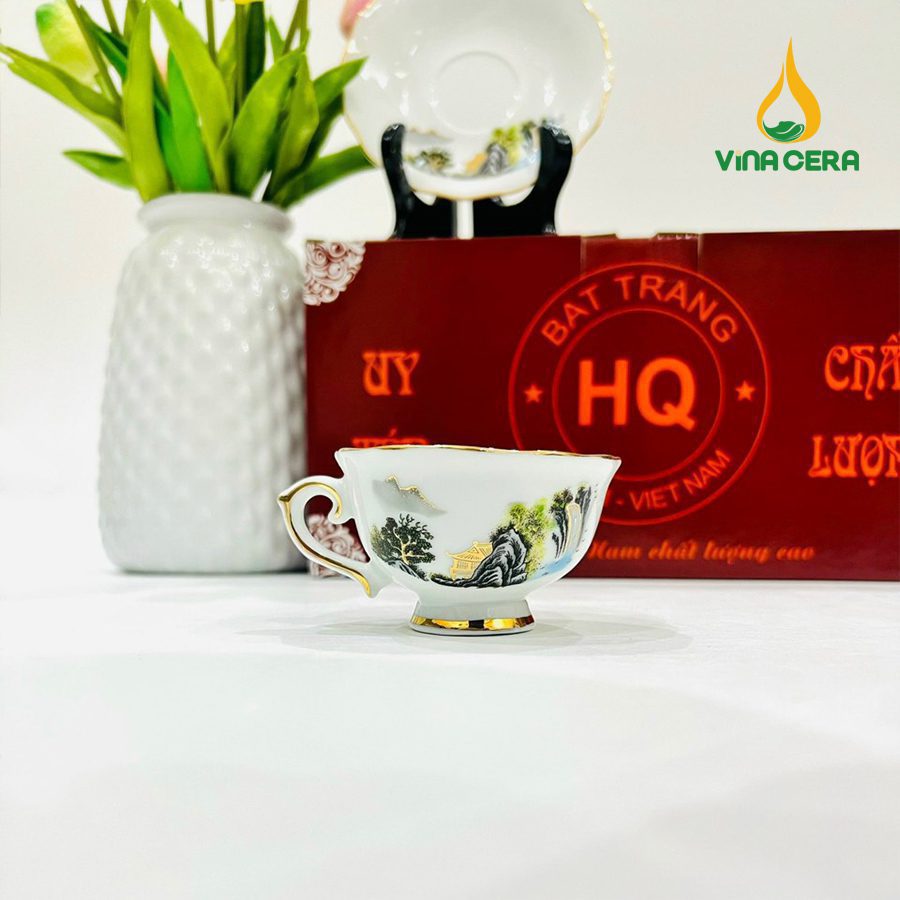Bộ ấm Trà Bát Tràng Kẻ Vàng Hoa Văn Sơn Thủy (25) Bộ ấm Trà Bát Tràng Kẻ Vàng Hoa Văn Sơn Thủy VN AC 55