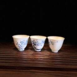 Ly trà sứ An Thổ Túc dáng cao -Vẽ thủ công Ly trà sứ An Thổ Túc dáng cao -Vẽ thủ công