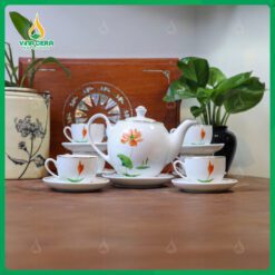Bộ trà Camellia Đỏ Kẻ Vàng