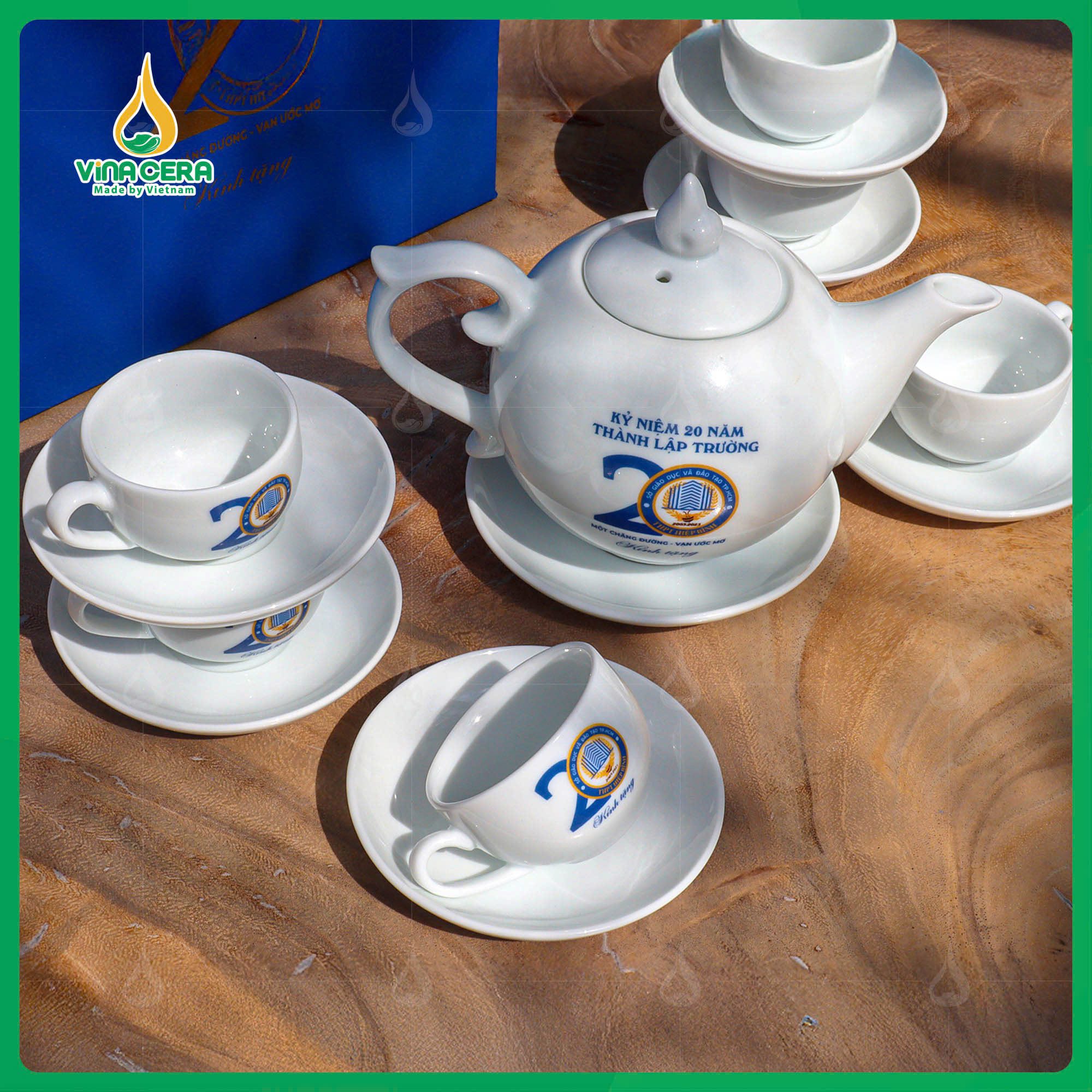 Top 10 Mẫu Gốm Sứ In Logo Được Doanh Nghiệp Ưa Chuộng Nhất Bộ Ấm Chén Kỷ Niệm 20 năm Thành Lập Trường AC-0272625