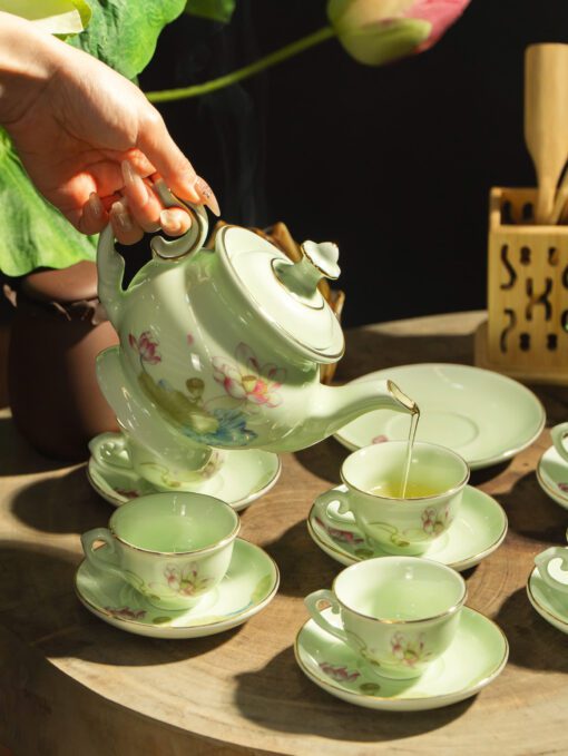 Bộ Ấm Trà Đài Cát Sen Hồng Chỉ Vàn