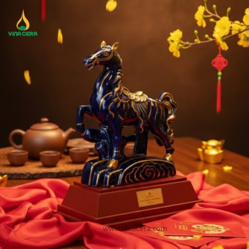 Tượng Ngựa Thanh Mã Vân Mao Vẽ Vàng Bát Tràng Cao Cấp