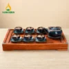 Bộ Ấm Chén Men Hỏa Biến Lam Dạ Dáng Tròn Quai Đồng Kèm Khay Gỗ Bộ Ấm Chén Men Hỏa Biến Lam Dạ Dáng Tròn Quai Đồng Kèm Khay Gỗ