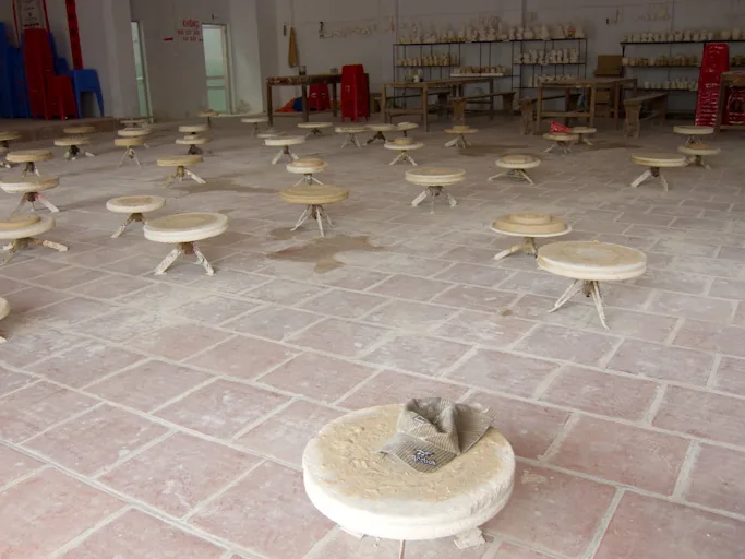 Xưởng Sản Xuất Gốm Sứ Bát Tràng Theo Yêu Cầu – Nhận Đơn Hàng Số Lượng Lớn Xưởng sản xuất gốm sứ Bát Tràng theo yêu cầu cho đơn hàng số lượng lớn